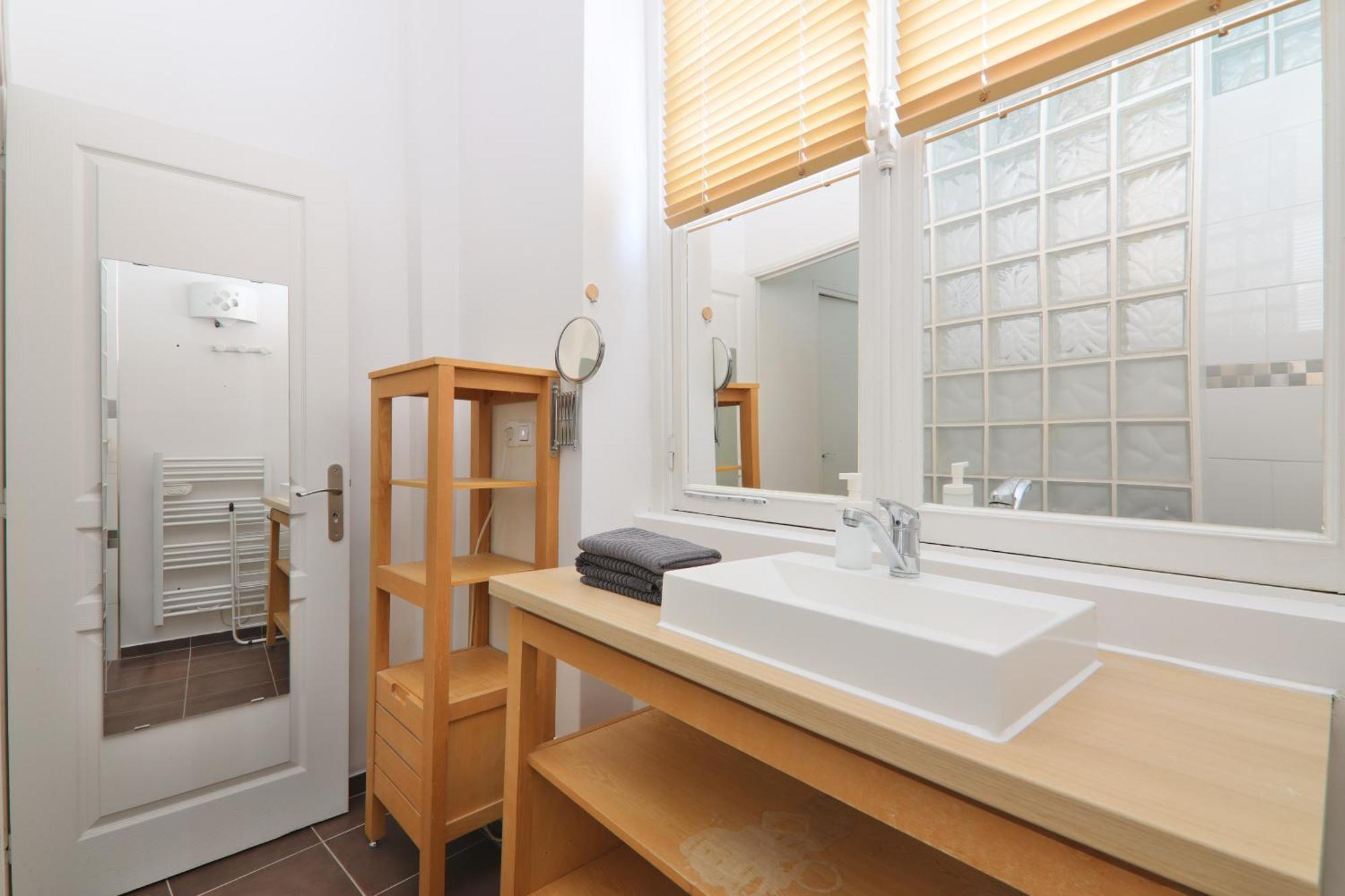 Appartement Quartier Place Des Vosges París Exterior foto